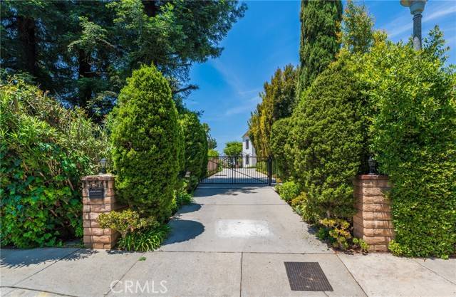 Los Angeles, CA 90077,15541 Aqua Verde Drive