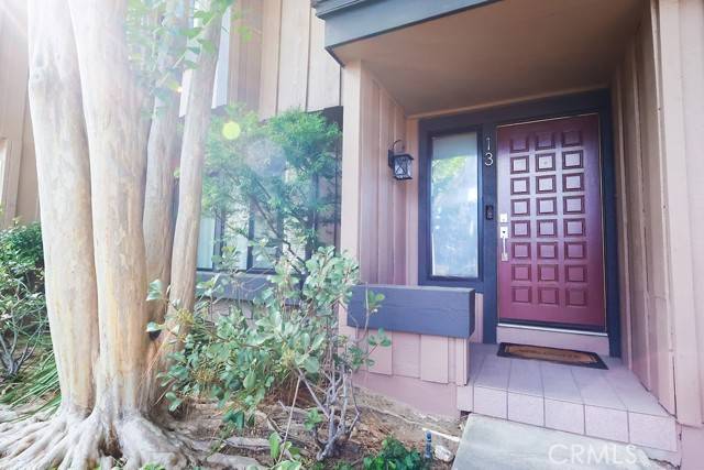 Northridge (los Angeles), CA 91324,9749 Reseda Boulevard #13