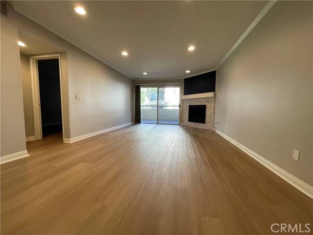 Woodland Hills (los Angeles), CA 91367,21520 Burbank Boulevard #116