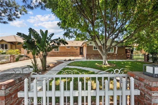 Granada Hills (los Angeles), CA 91344,15711 Hiawatha Street