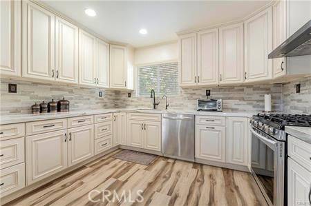 West Hills (los Angeles), CA 91304,7922 Ducor Avenue