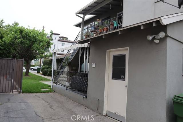 Sherman Oaks (los Angeles), CA 91423,14151 Moorpark Street