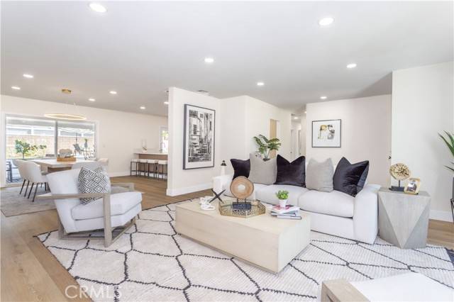 Chatsworth (los Angeles), CA 91311,20611 Devonshire Street