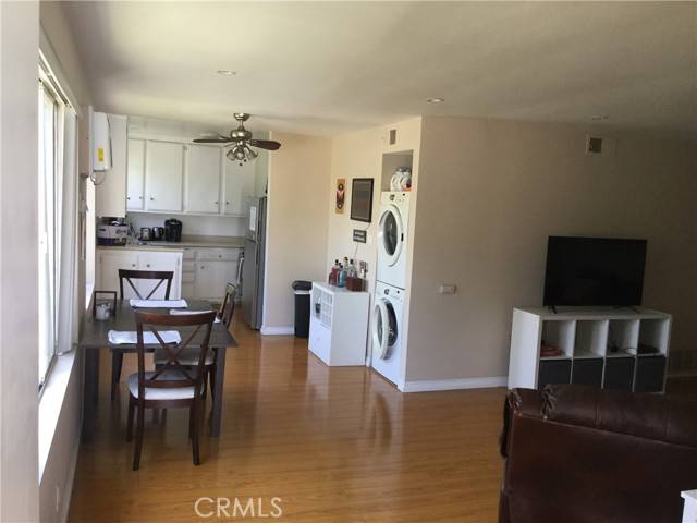 Los Angeles, CA 90035,1456 S Wooster Street #5