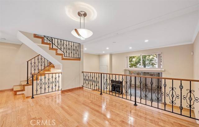 Encino (los Angeles), CA 91316,17937 Magnolia Boulevard #18