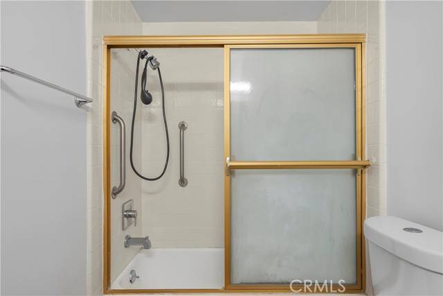 Encino (los Angeles), CA 91316,5429 Newcastle Avenue #309