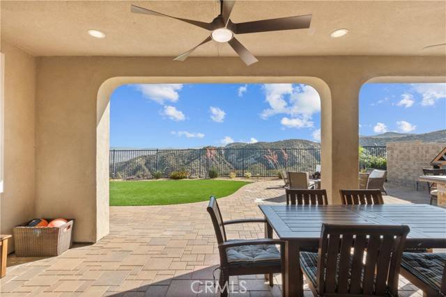Canyon Country (santa Clarita), CA 91387,18655 Cedar Crest Drive