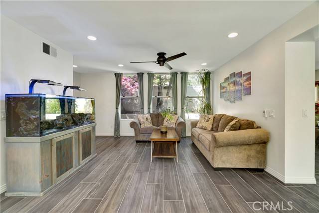 Canyon Country (santa Clarita), CA 91351,20009 Tanager Court