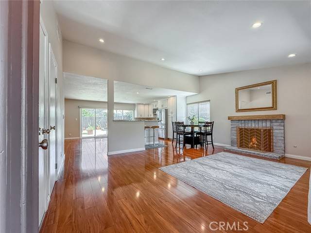 Newbury Park (thousand Oaks), CA 91320,628 San Telmo Circle
