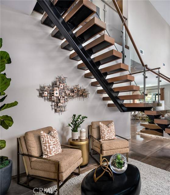 Valencia (santa Clarita), CA 91381,27651 Juniper Lane