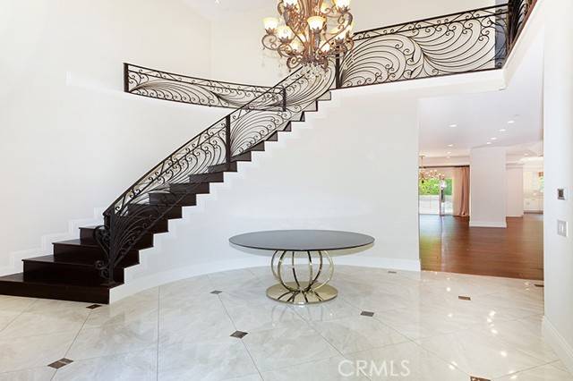 Encino (los Angeles), CA 91316,5016 Lindley Avenue