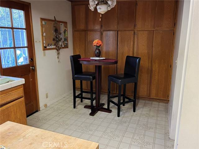 Tarzana (los Angeles), CA 91356,5827 Corbin Avenue