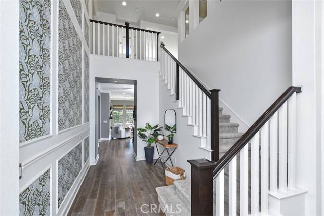West Hills (los Angeles), CA 91304,23942 Schoenborn Street