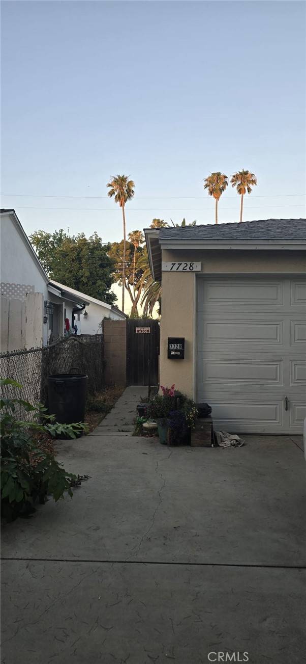 Reseda (los Angeles), CA 91335,7728 Chimineas Avenue