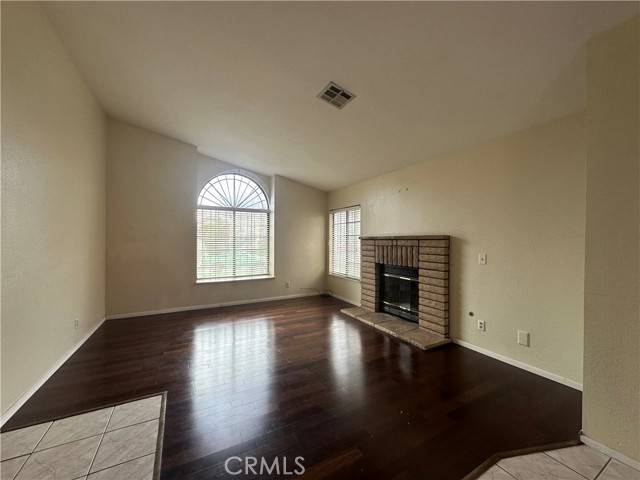 Palmdale, CA 93550,37058 E Waterman Avenue