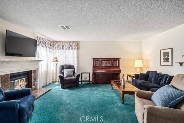 Palmdale, CA 93550,37229 Dalzell Street
