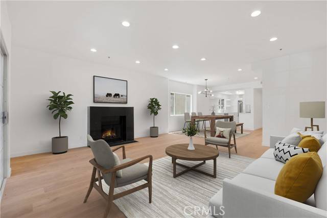 Los Angeles, CA 90025,1871 Greenfield Avenue #102