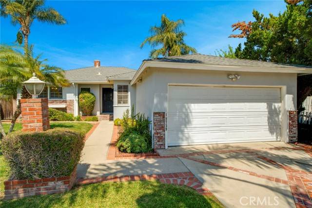 Winnetka (los Angeles), CA 91306,19739 Bassett Street