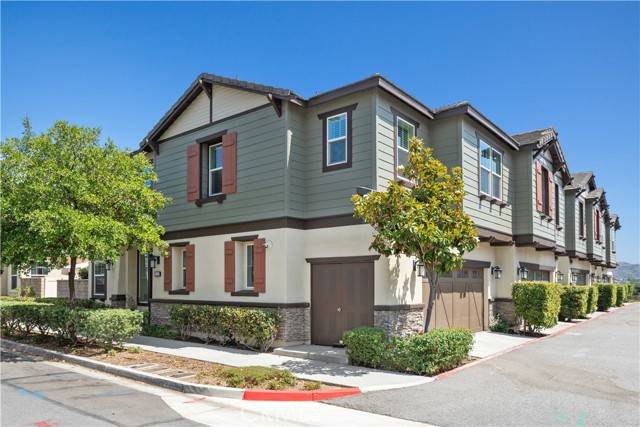 Saugus (santa Clarita), CA 91350,22088 Barrington Way