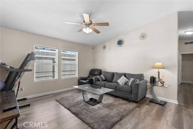 Chatsworth (los Angeles), CA 91311,11401 Topanga Canyon Boulevard #35