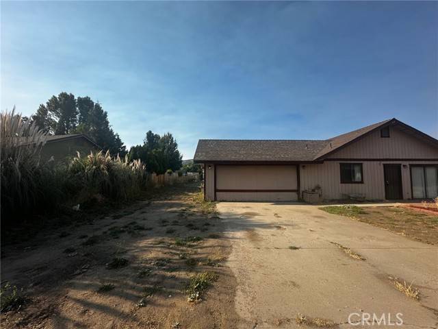 Tehachapi, CA 93561,30001 Caddy Lane