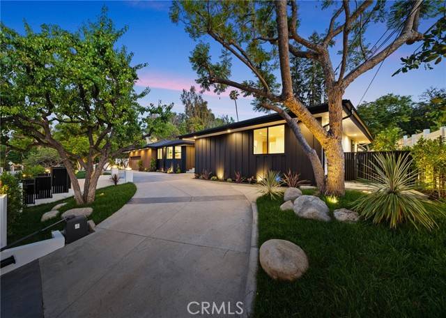 Woodland Hills (los Angeles), CA 91364,19750 Wells Drive