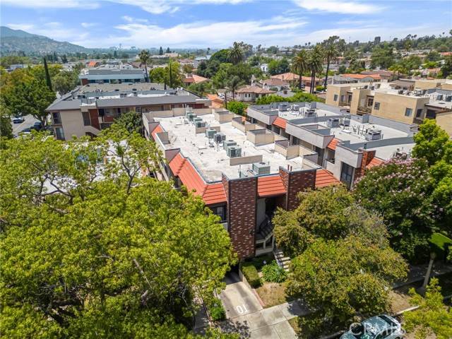 Glendale, CA 91202,1207 N Columbus Avenue