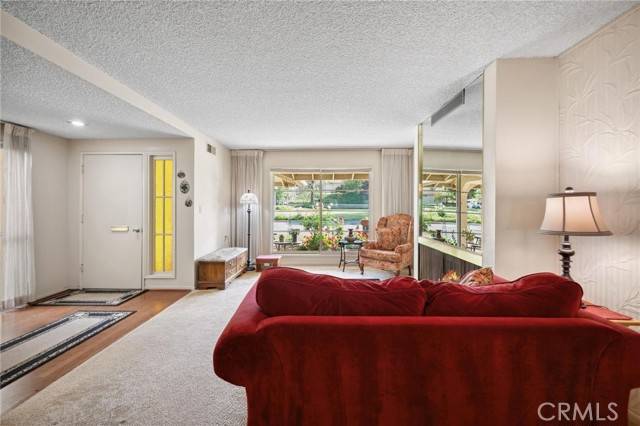 Newhall (santa Clarita), CA 91321,19309 Flowers Court