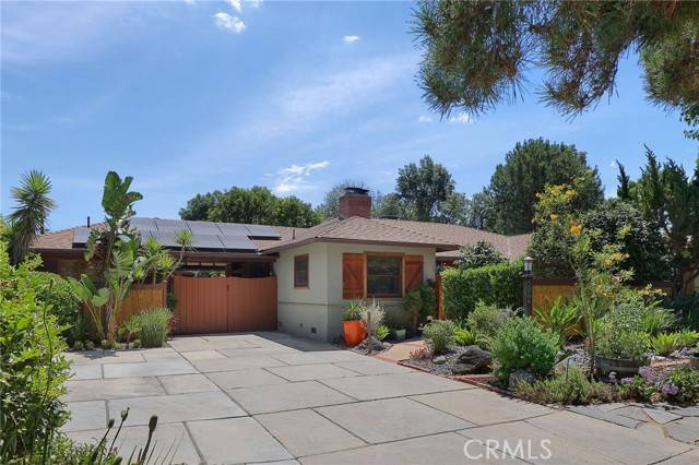 Los Angeles, CA 91401,5866 Varna Avenue