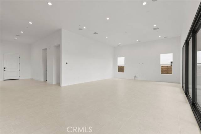 Valencia (santa Clarita), CA 91354,30035 N Avenida Sierra Madre
