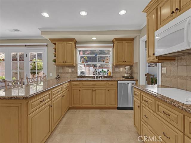Agoura Hills, CA 91301,28702 Eagleton Street