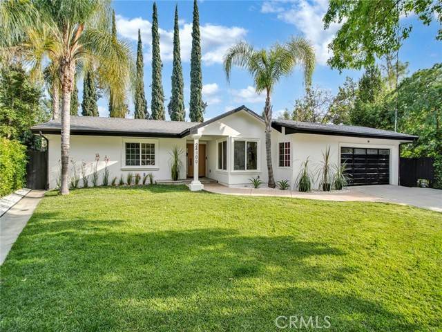 Woodland Hills (los Angeles), CA 91367,24100 Philiprimm Street