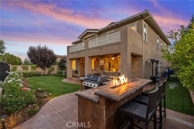 Valencia (santa Clarita), CA 91354,28652 Iron Village Drive