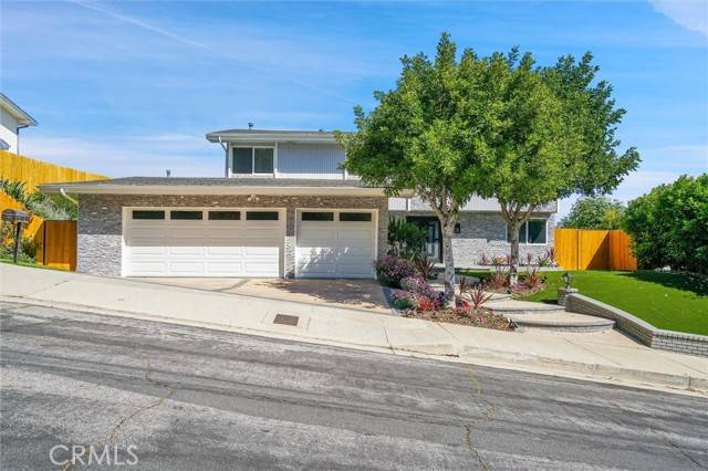 Woodland Hills (los Angeles), CA 91367,5952 Maury Avenue
