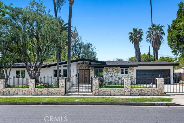 Woodland Hills (los Angeles), CA 91364,4701 Deseret Drive