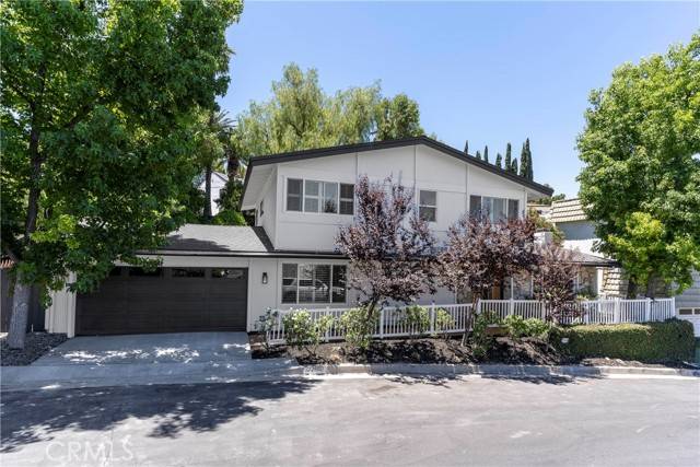 Woodland Hills (los Angeles), CA 91364,22608 Crespi Street
