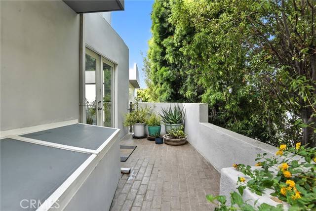 Santa Monica, CA 90405,2203 3rd Street #1