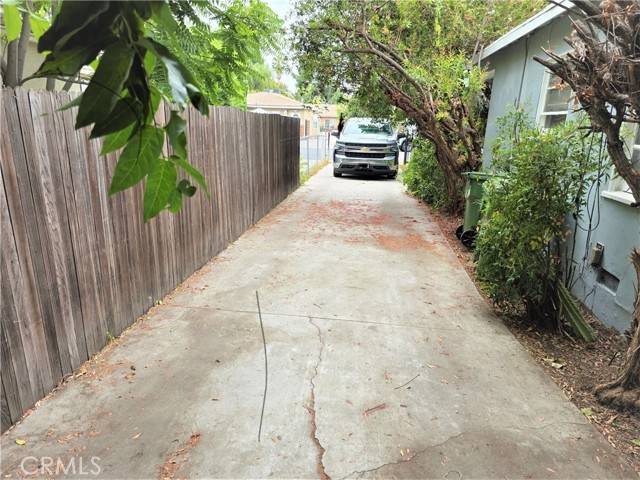 Van Nuys (los Angeles), CA 91401,14153 Tiara Street