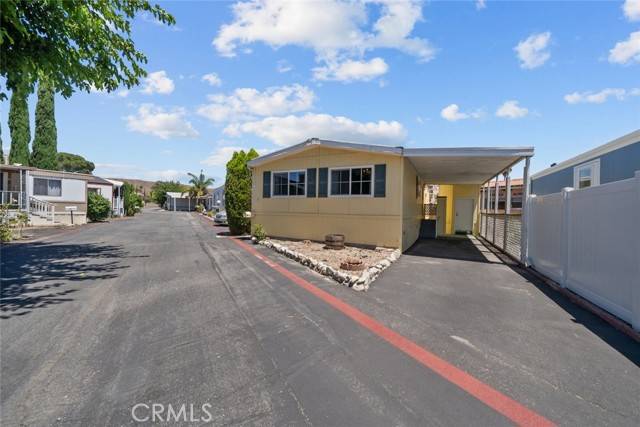 Canyon Country (santa Clarita), CA 91387,18323 Soledad Canyon Road #5
