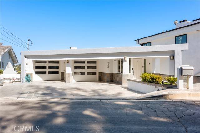 Woodland Hills (los Angeles), CA 91364,5220 Medina Road