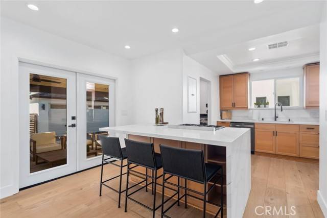 Valley Village, CA 91607,5519 Simpson Avenue