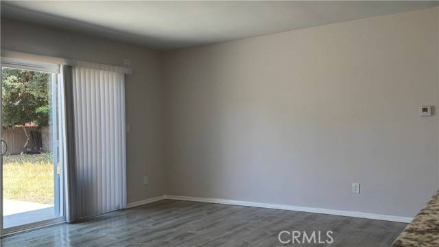 Granada Hills (los Angeles), CA 91344,10523 Hayvenhurst Avenue
