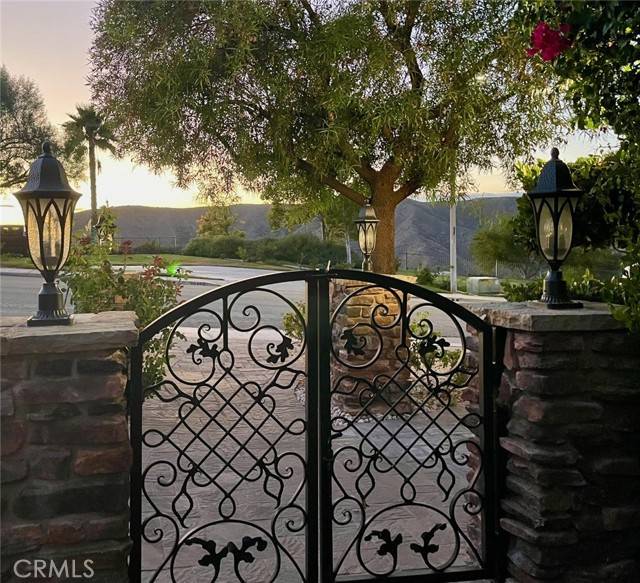 Canyon Country (santa Clarita), CA 91387,28346 Linda Vista Street