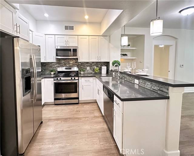 Valencia (santa Clarita), CA 91355,24595 Town Center Drive #3205