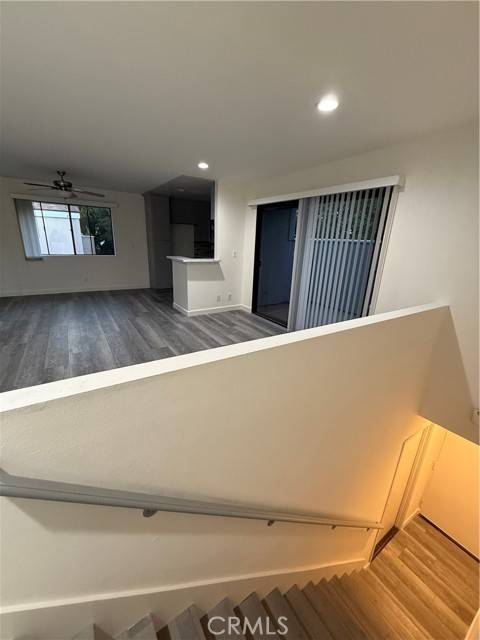 Sylmar (los Angeles), CA 91342,13059 Hubbard Street #6