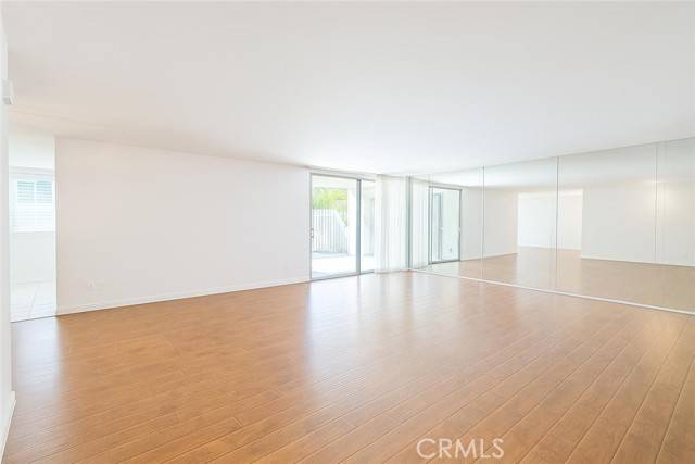 Encino (los Angeles), CA 91316,5301 Balboa Boulevard #E11