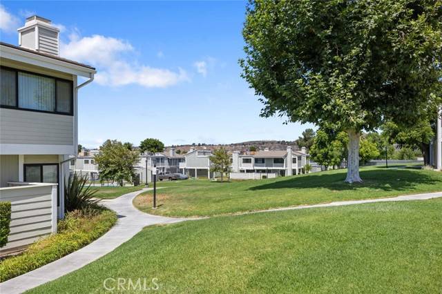 Canyon Country (santa Clarita), CA 91351,27070 Hidaway Avenue #5