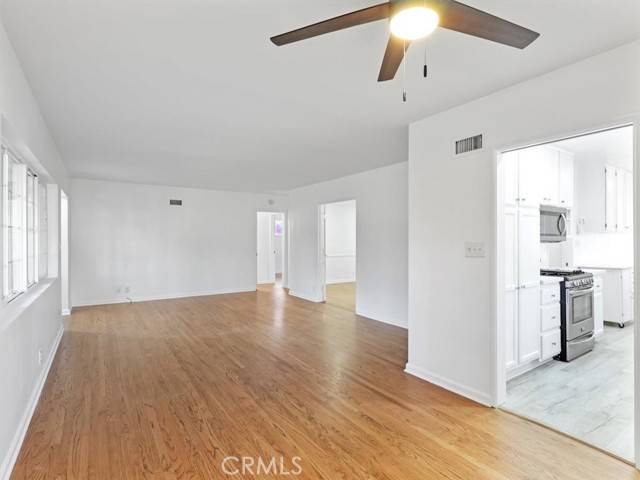 Granada Hills (los Angeles), CA 91344,17556 Tribune Street