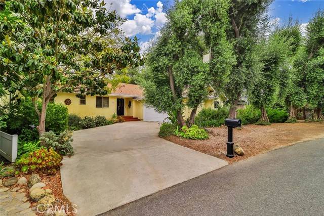 Oak View, CA 93022,240 Portal Street