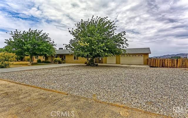 Apple Valley, CA 92308,22704 Sitting Bull Road